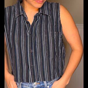 Vintage Cropped Sleeveless Button Down